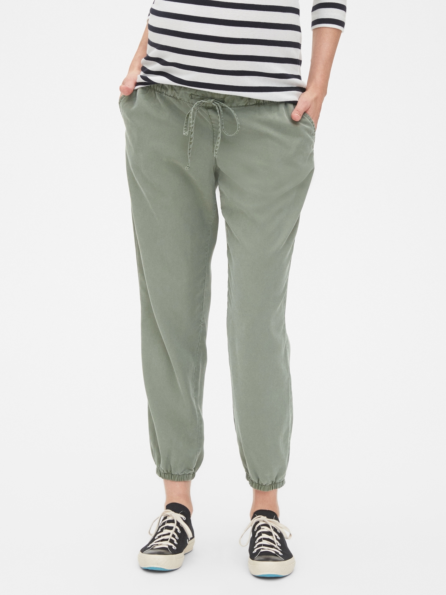 gap khaki joggers