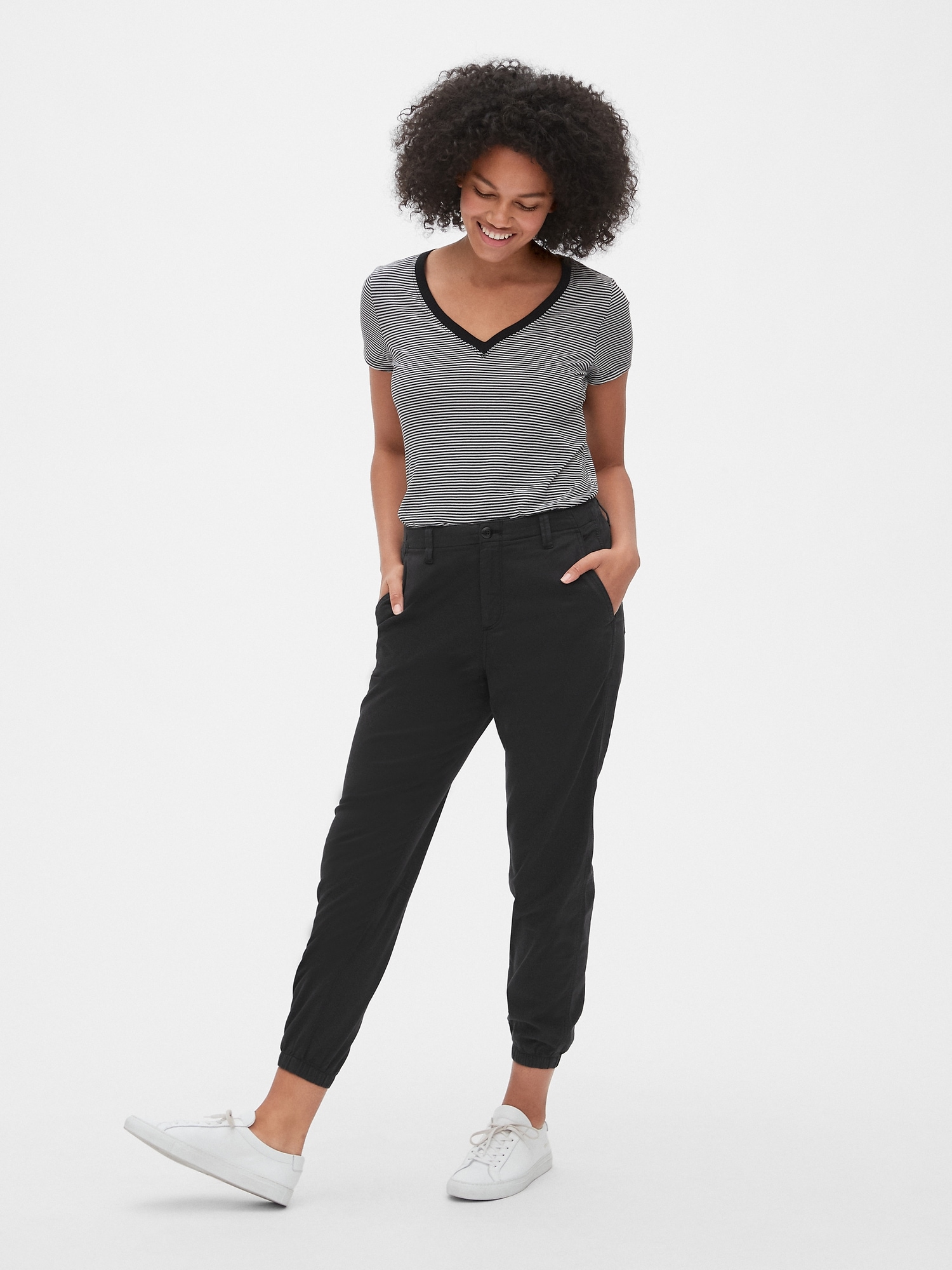 gap chino joggers