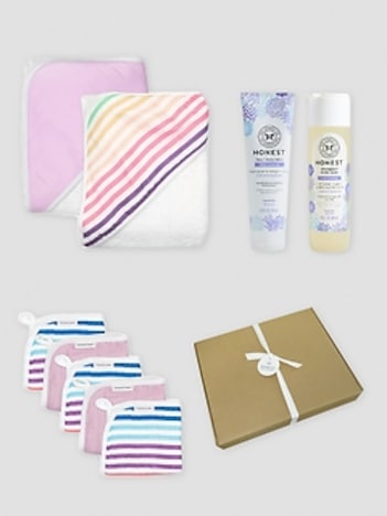 Honest Baby Clothing Bubbles and Cuddles 9 Piece Bath Gift Set