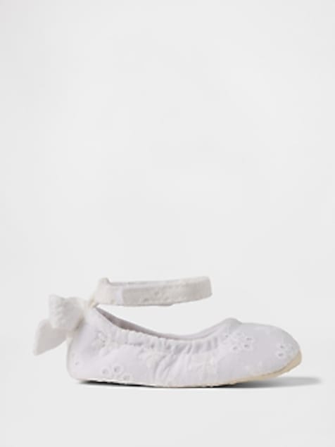 Baby Eyelet Bow Shoes