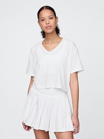 GapFit Breathe Cropped V-Neck T-Shirt