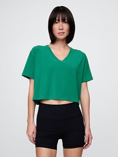 GapFit Breathe Cropped V-Neck T-Shirt