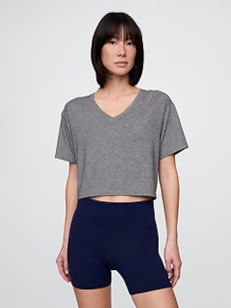 GapFit Breathe Cropped V-Neck T-Shirt