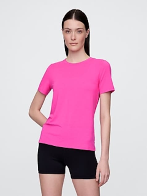 GapFit Breathe T-Shirt