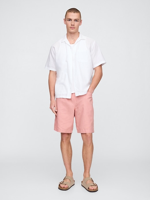 Image number 1 showing, 9" Linen-Cotton Easy Shorts