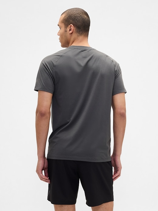 Image number 3 showing, GapFit Performance T-shirt