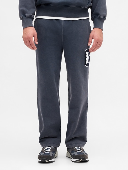 Image number 1 showing, Heavyweight Relaxed Logo Sweatpants
