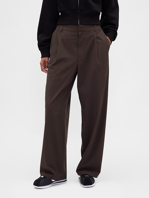 Image number 2 showing, GapFit High Rise Runaround Relaxed Trouser