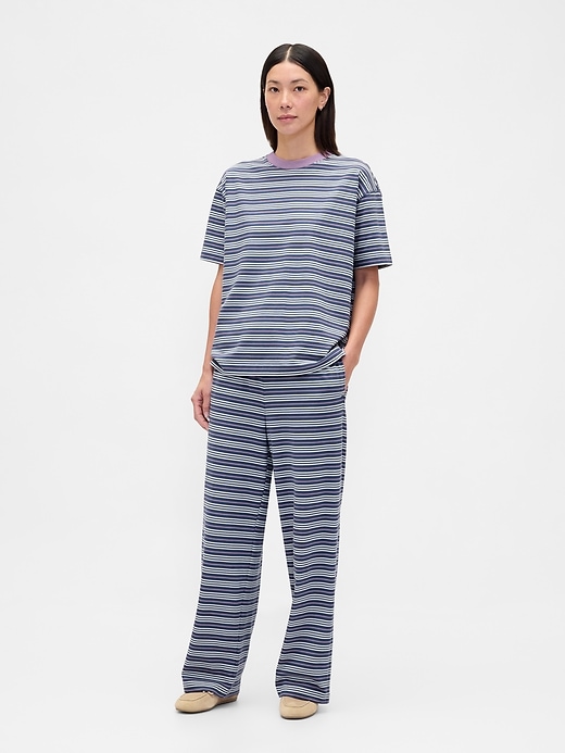 Image number 2 showing, Heavyweight Oversized T-Shirt