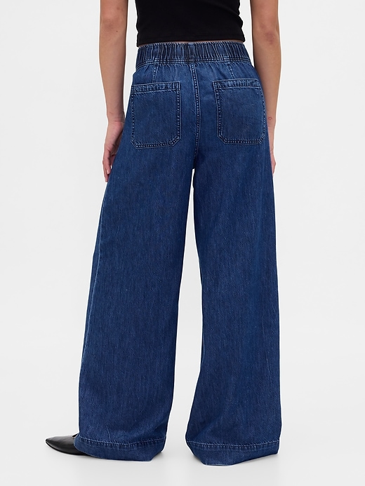 Image number 4 showing, Mid Rise UltraSoft Pleated Baggy Jeans
