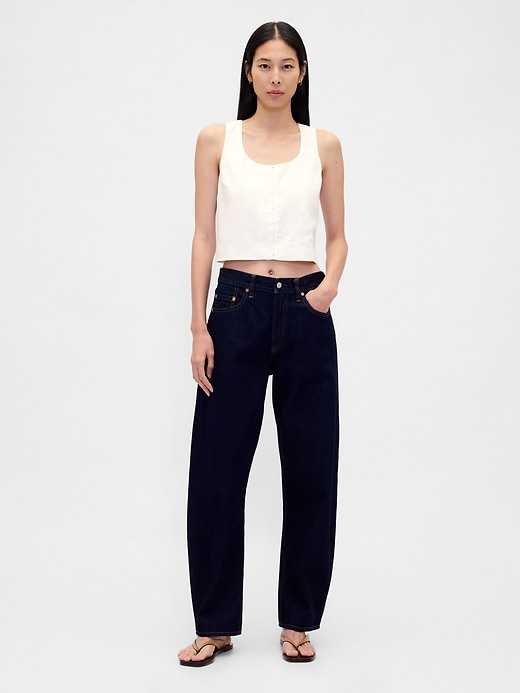 Image number 2 showing, Linen-Blend Hook-Front Crop Shell Top