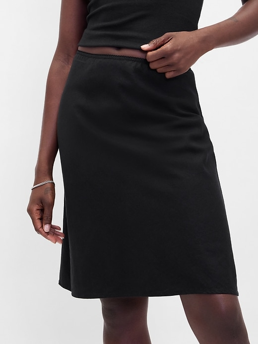 Image number 4 showing, Linen-Blend Bias-Cut Skirt