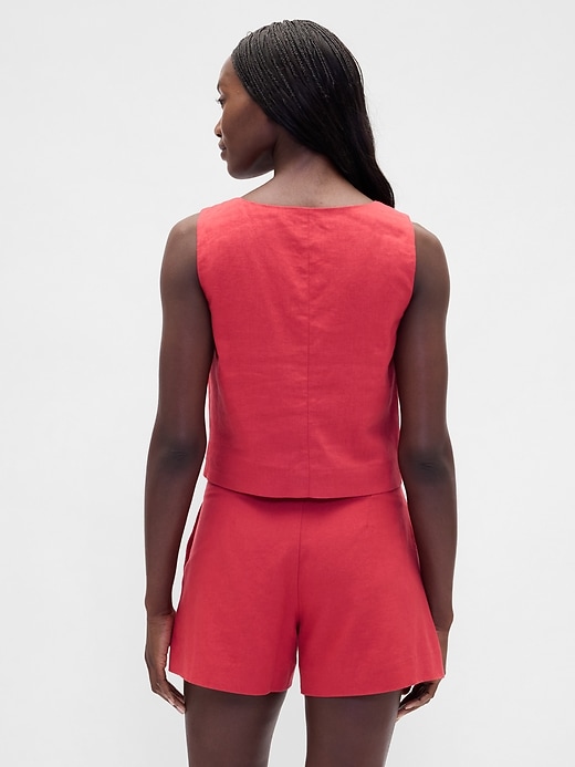 Image number 3 showing, Linen-Blend Hook-Front Crop Shell Top